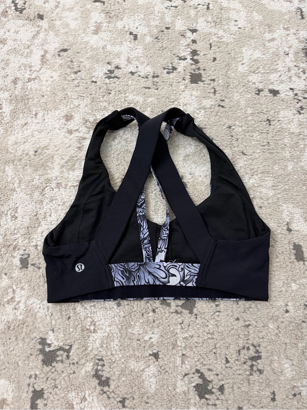 Lululemon Sweat Times Bra Size 6 - Hanakotoba Starlight Multi / Black - Picture 4 of 5